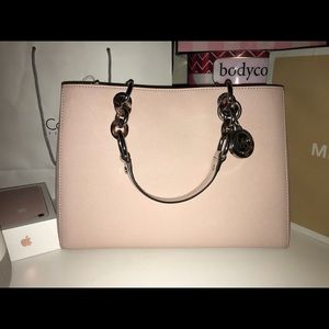 Michael Kors Cynthia Satchel Medium